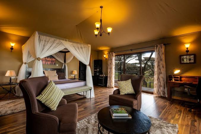 Ngorongoro Lion’s Paw Camp 